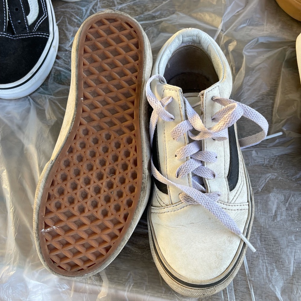 Vans Old Skool Leather kids size 2